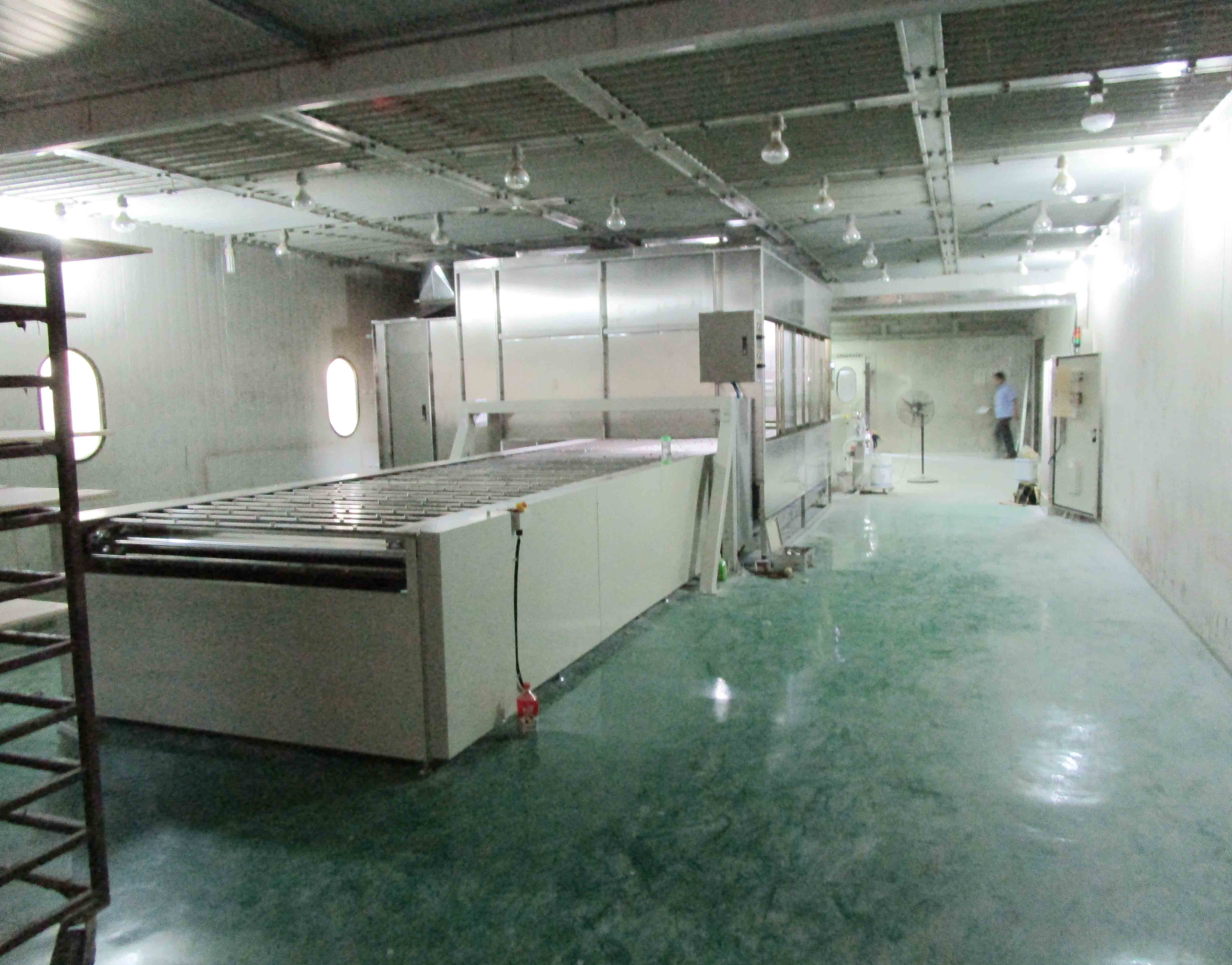 平面往復(fù)式自動(dòng)噴涂線