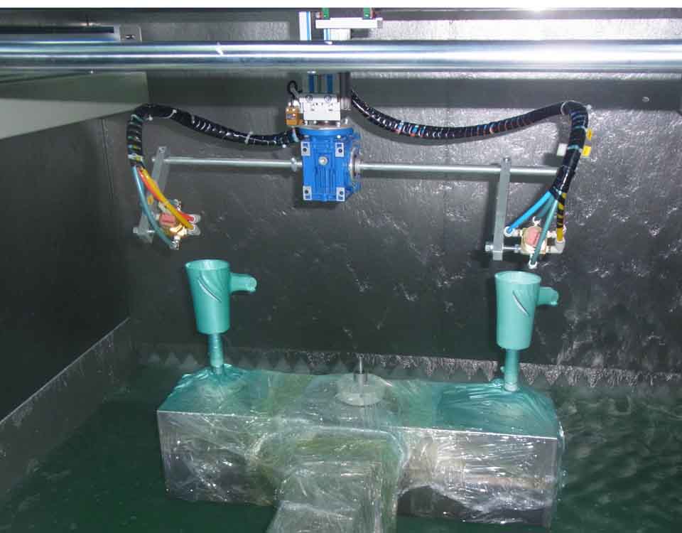 吹風(fēng)筒自動(dòng)往復(fù)噴涂設(shè)備