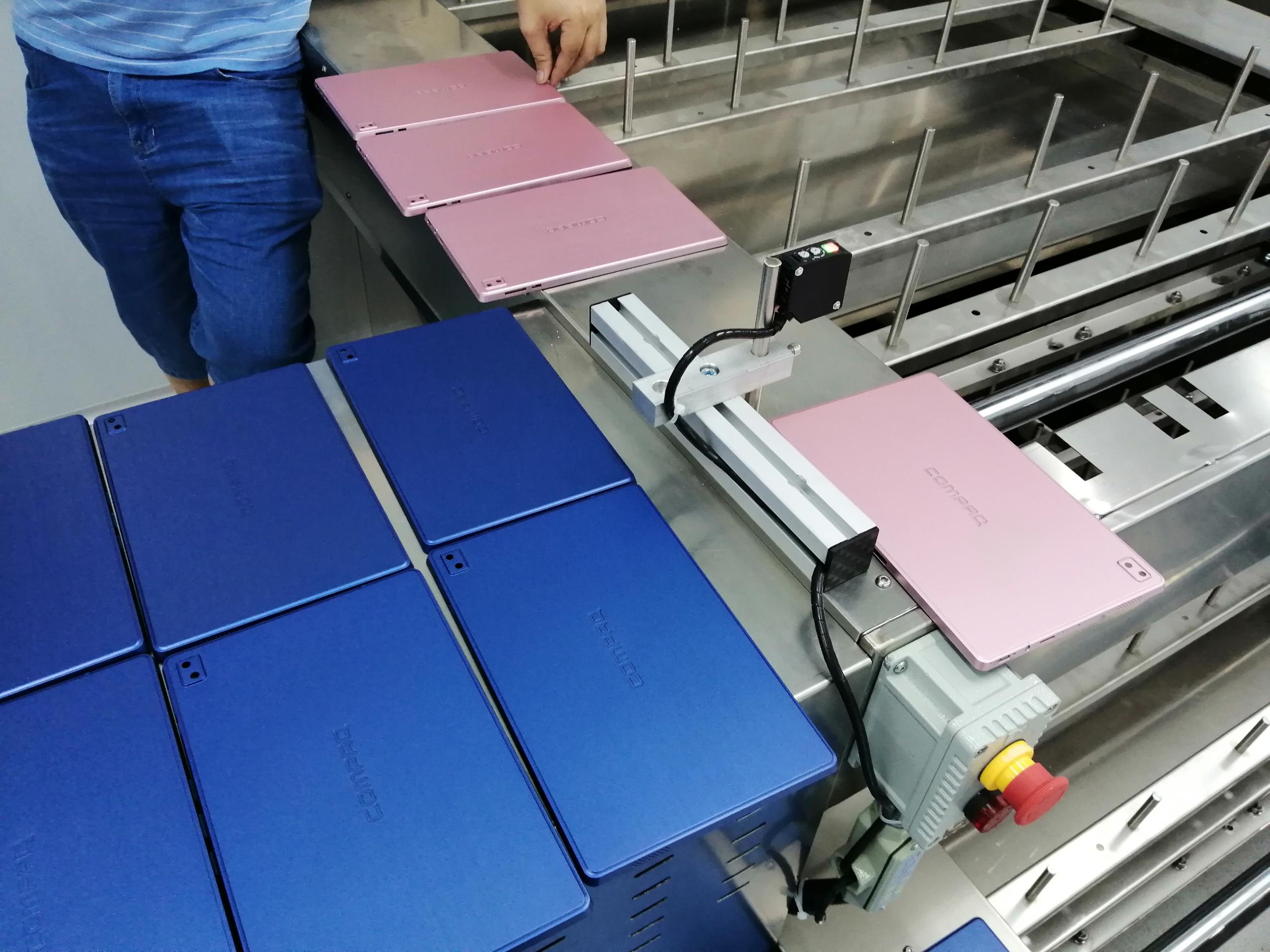 筆記本外殼智能機(jī)械人全自動噴涂線