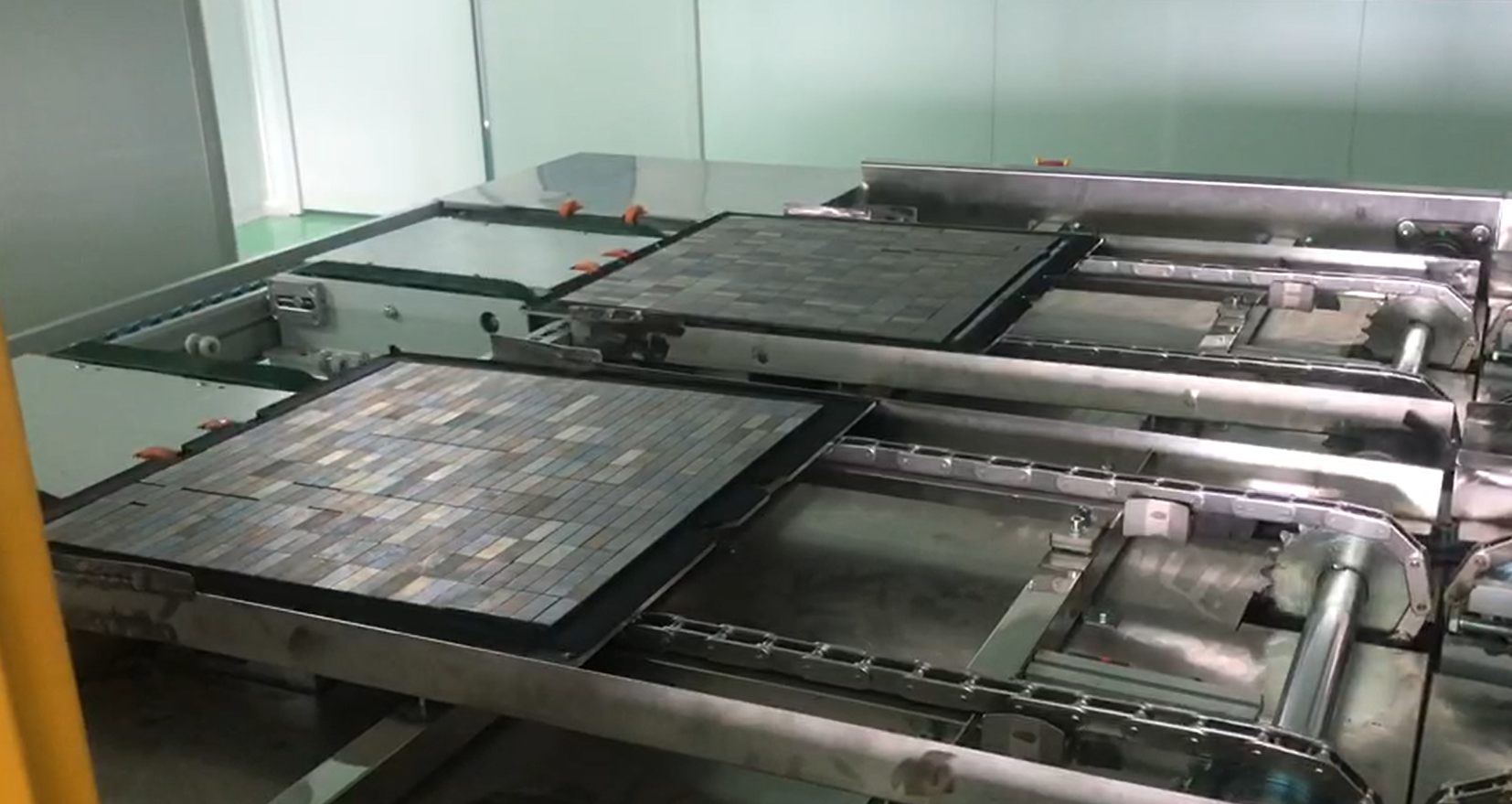 從“整體摻雜”到“精準強化”：榮德定義稀土永磁晶界擴散涂覆新標準